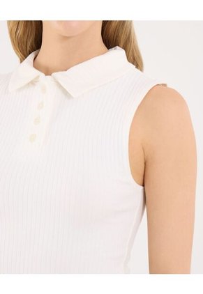 Polo Para Mujer Manga Sisa Color Crema Marca Ostu #40110184