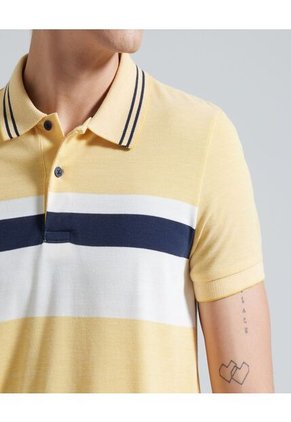 Polo Para Hombre Cuello Tejido Sin Bolsillo Color Amarillo Marca Ostu #60110543