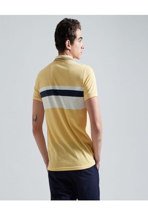 Polo Para Hombre Cuello Tejido Sin Bolsillo Color Amarillo Marca Ostu #60110543