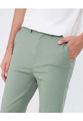 Pantalon Para Hombre Chino Color Verde Oliva Marca Ostu #60070417