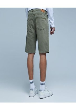 Bermuda Para Hombre Regular Color Verde  Marca Ostu #60100352