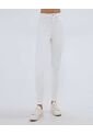 Pantalon Para Mujer 5 Bolsillos Color Crudo Marca Ostu #40070544 de Ostu