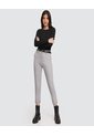 Pantalon Para Mujer Chino Color Gris  Marca Ostu #40070345 de Ostu