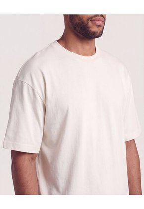 Camiseta Relaxed Estampado Posterior  Para Hombre Marfil Ostu