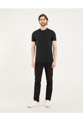 Polo Para Hombre Cuello Mao Sin Bolsillo Color Negro Marca Ostu #60110774