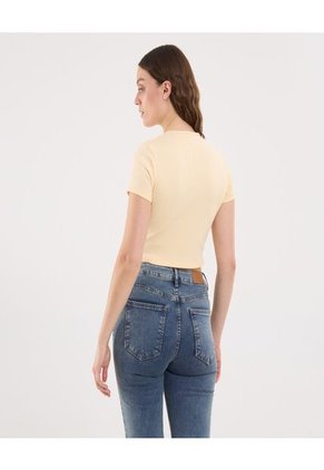 Camiseta Para Mujer Crop Top Manga Corta Color Amarillo Marca Ostu #40092505