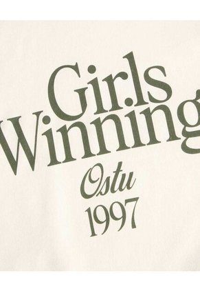 Buzo Para Niña Cuello Redondo Color Crema Marca Ostu #90060138