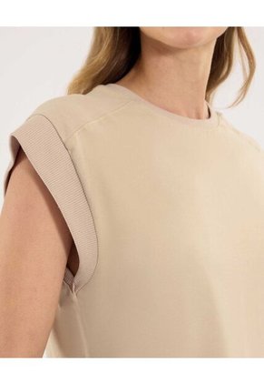 Camiseta Para Mujer Manga Sisa Cuello Redondo Color Camel Marca Ostu #40092609