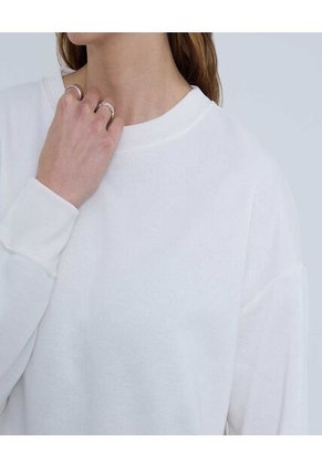 Buzo Para Mujer Cuello Redondo Color Crema Marca Ostu #40060433