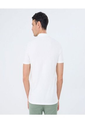 Polo Para Hombre Cuello Tejido Sin Bolsillo Color Crema Marca Ostu #60110730