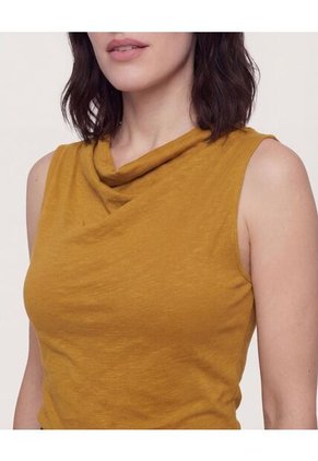 Camiseta Para Mujer Manga Sisa Cuello Redondo Color Mostaza Marca Ostu #40097966