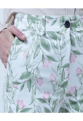 Pantalon Para Mujer Capri Color Verde  Marca Ostu #40070563