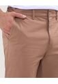 Pantalon Para Hombre Chino Color Café  Marca Ostu #60070422 de Ostu