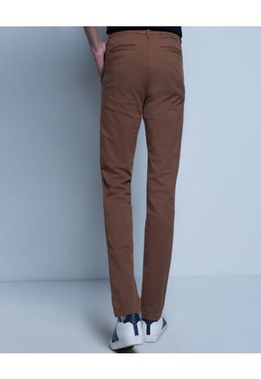 Pantalon Para Hombre Chino Color Café Oscuro Marca Ostu #60070301