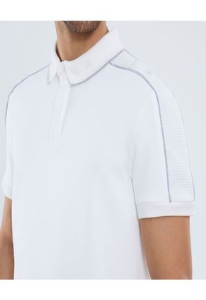 Polo Para Hombre Cuello Tejido Sin Bolsillo Color Crema Marca Ostu #60110756