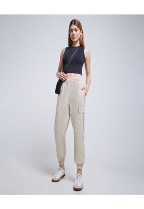 Pantalon Para Mujer Jogger Color Café  Marca Ostu #40070592