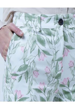 Pantalon Para Mujer Capri Color Verde  Marca Ostu #40070563