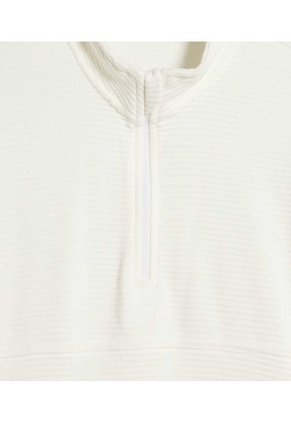 Buzo Para Niño Cuello Alto O Cuello Tortuga Color Crema Marca Ostu #80060124