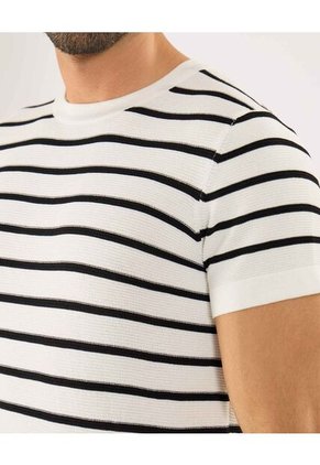 Camiseta Para Hombre Manga Corta Cuello Redondo Color Crudo Marca Ostu #60091594