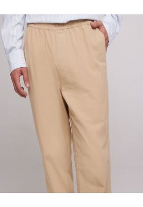 Pantalon Para Hombre Color Beige Marca Ostu #60070222