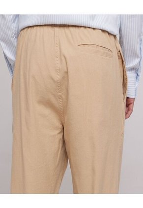 Pantalon Para Hombre Color Beige Marca Ostu #60070222