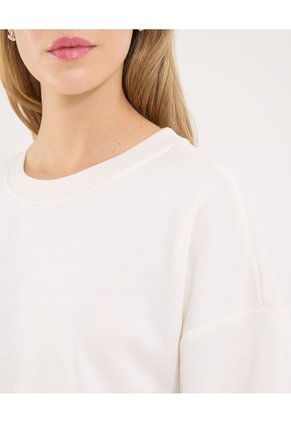 Buzo Para Mujer Cuello Redondo Color Crema Marca Ostu #40060433