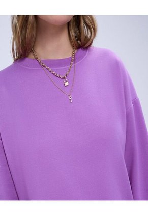 Buzo Para Mujer Cuello Redondo Color Purpura Marca Ostu #40060375