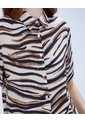 Camisa Para Mujer Manga Corta Color Beige Marca Ostu #40010265 de Ostu