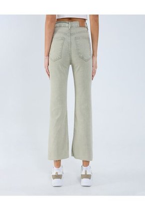 Jean Para Mujer Crop Flare Color Verde Marca Ostu #40160526