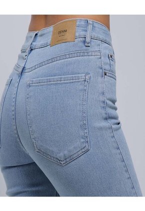 Jean Para Mujer Regular Color Azul Claro Marca Ostu #40160450