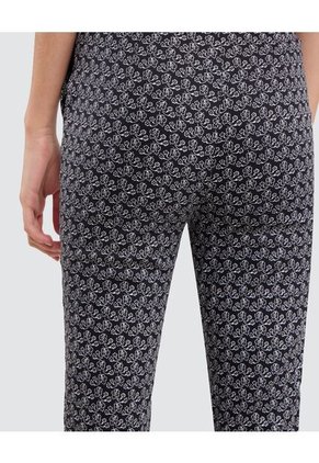 Pantalon Para Mujer Capri Color Negro Marca Ostu #40070373
