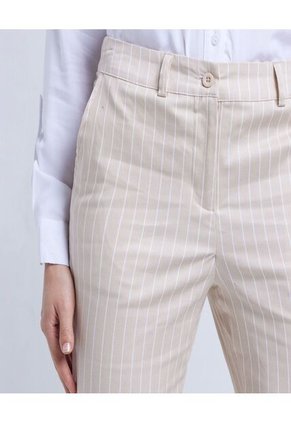 Pantalon Para Mujer Capri Color Café Claro Marca Ostu #40070442