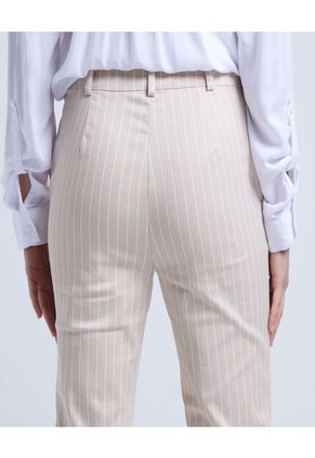 Pantalon Para Mujer Capri Color Café Claro Marca Ostu #40070442