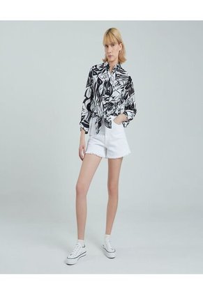 Camisa Para Mujer Manga Larga Color Crema Marca Ostu #40010160