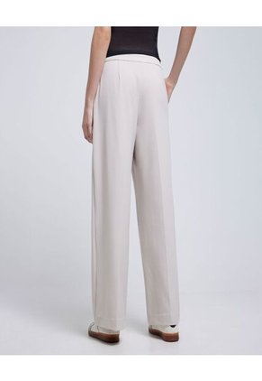 Pantalon Para Mujer Color Beige Marca Ostu #40070658
