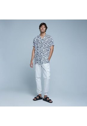 Camisa Para Hombre Manga Corta Sin Bolsillo Color Negro Marca Ostu #60010654