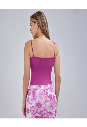 Top Para Mujer Top Color Morado Marca Ostu #40220351