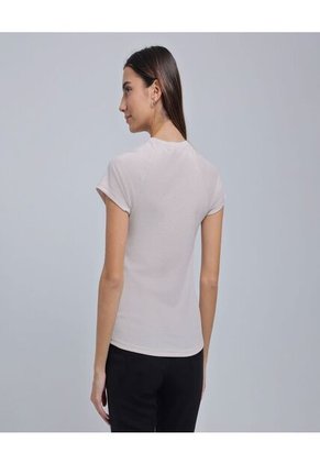 Camiseta Para Mujer Manga Corta Color Beige Marca Ostu #40092140