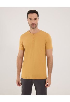 Camiseta Para Hombre Manga Corta Cuello Henley Color Mostaza Marca Ostu #60091233