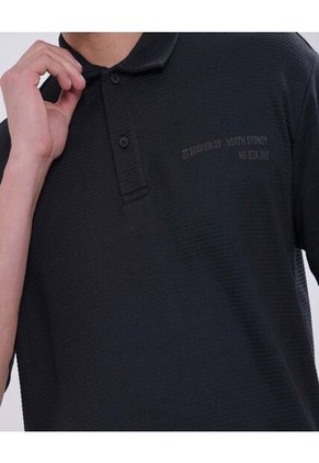 Polo Para Hombre Cuello Maquina Sin Bolsillo Color Negro Marca Ostu #60110703