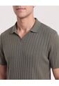 Polo Tricot Line Texture  Para Hombre Verde Ostu de Ostu