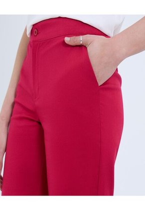 Bermuda Para Mujer Color Rojo Marca Ostu #40100085