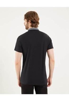 Polo Para Hombre Cuello Tejido Sin Bolsillo Color Negro Marca Ostu #60110767