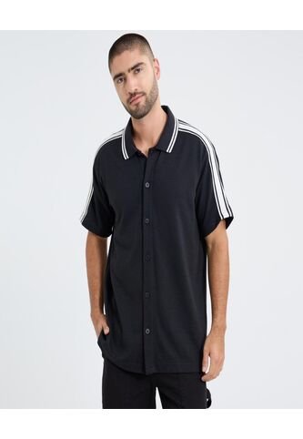 Camisa Para Hombre Manga Corta Sin Bolsillo Cuello Resort Color Negro Marca Ostu #60010802 Ostu