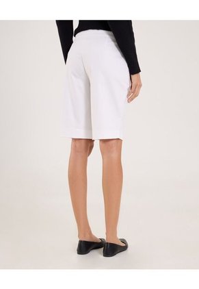 Bermuda Para Mujer  Color Blanco Marca Ostu #40100048