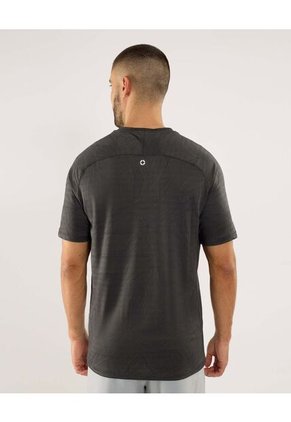 Camiseta Para Hombre Manga Corta Cuello Redondo Color Negro Marca Ostu #60091726