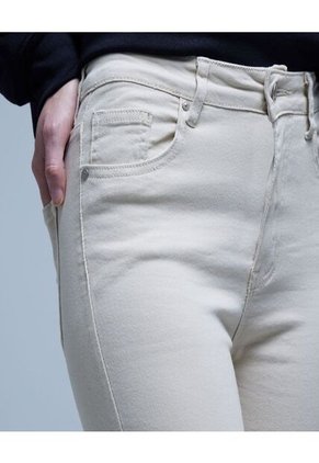 Pantalon Para Mujer 5 Bolsillos Color Beige Marca Ostu #40070544