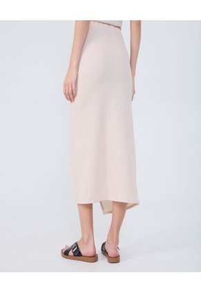 Falda Para Mujer Medio Color Arena Marca Ostu #40140157