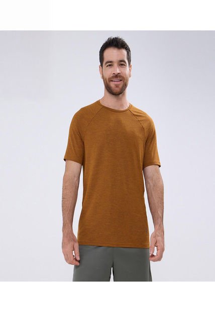 Camiseta Para Hombre Manga Corta Color Mostaza Marca Ostu #60091366