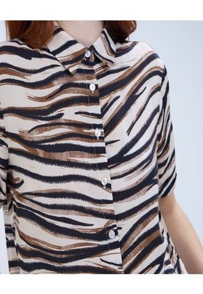 Camisa Para Mujer Manga Corta Color Beige Marca Ostu #40010265